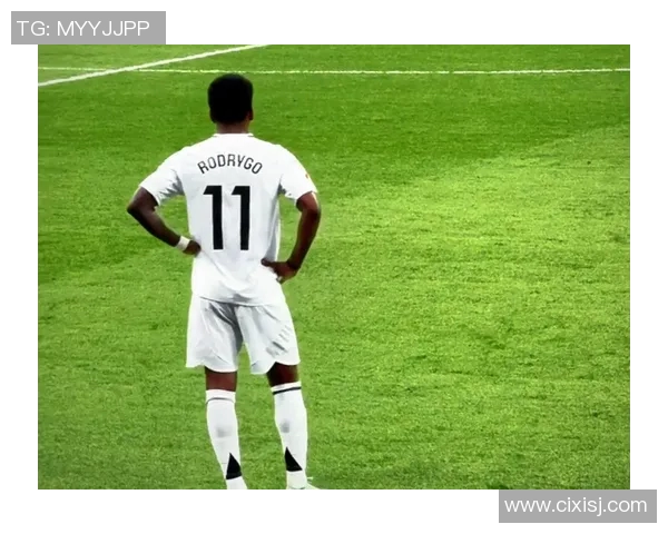 足球明星背影瞬间集锦展现他们独特魅力与风采的视觉盛宴