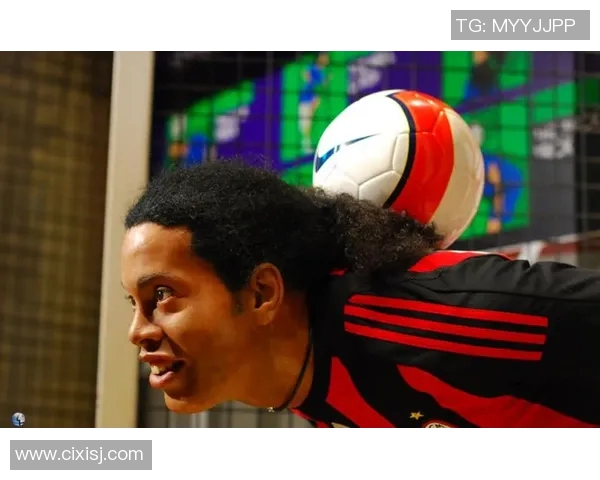 足球明星驾车瞬间高清图片展示尽显风采与魅力